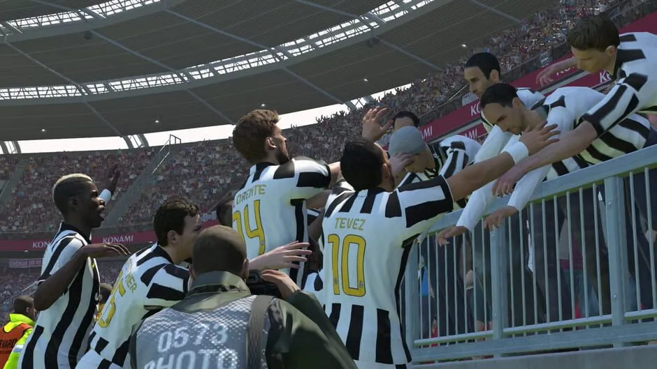 Pro Evolution Soccer 2015 screenshot 8241